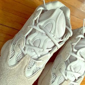 Yeezy BOOST 500